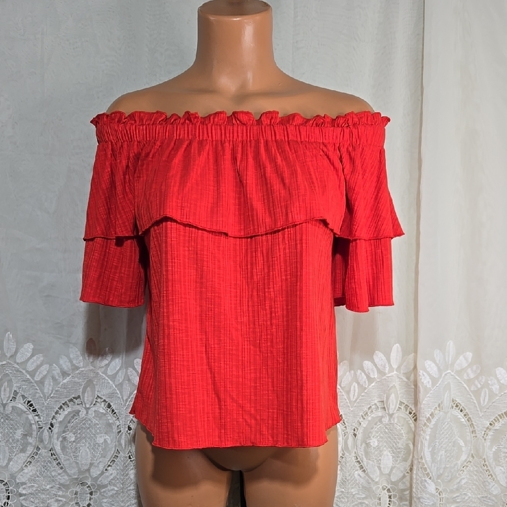 Love riche Red Off The Shoulder Shirt/Top Sz Small